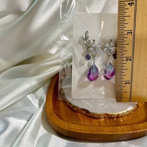 Bi-Color Dangle Earrings - Picture 2 of 3